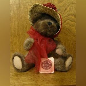 Boyd’s Bears Auntie Lavonne Higgenthrope